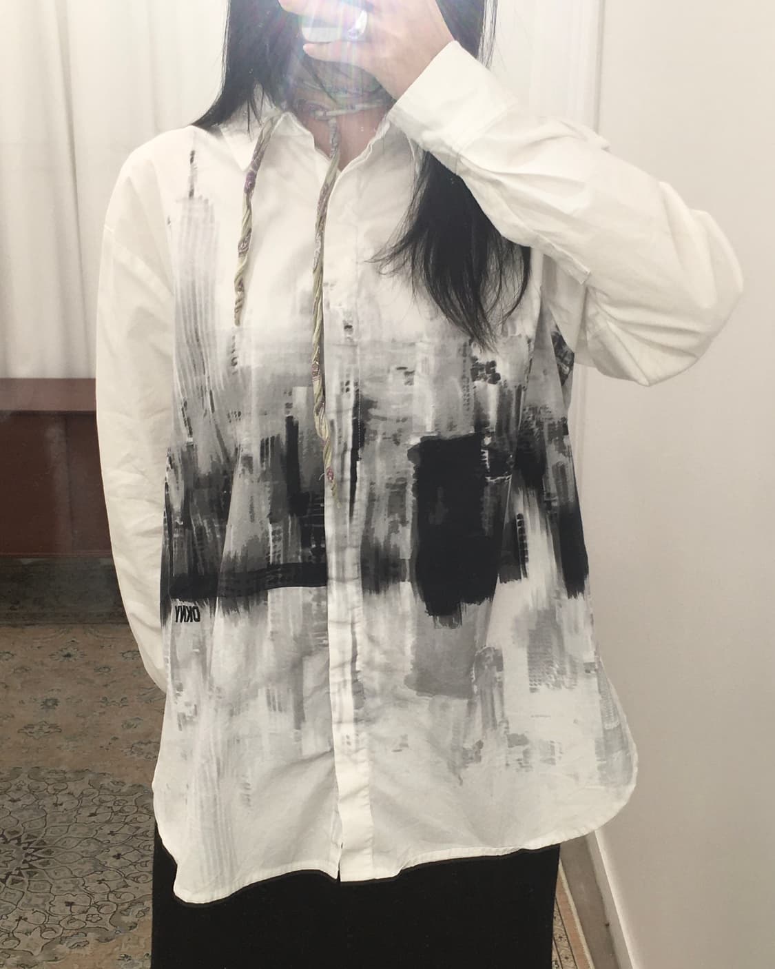 DKNY 화이트 그래픽 셔츠 상품이미지3