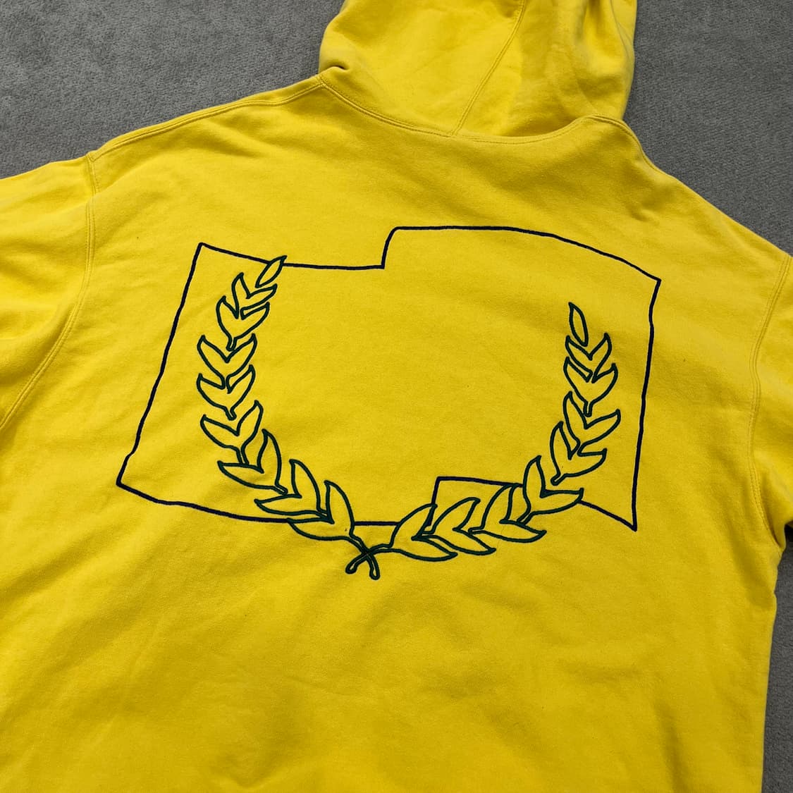 L 로맨틱크라운 후드티 상품이미지3