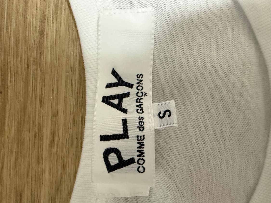 꼼데가르송 블랙와펜 반팔티 상품이미지3