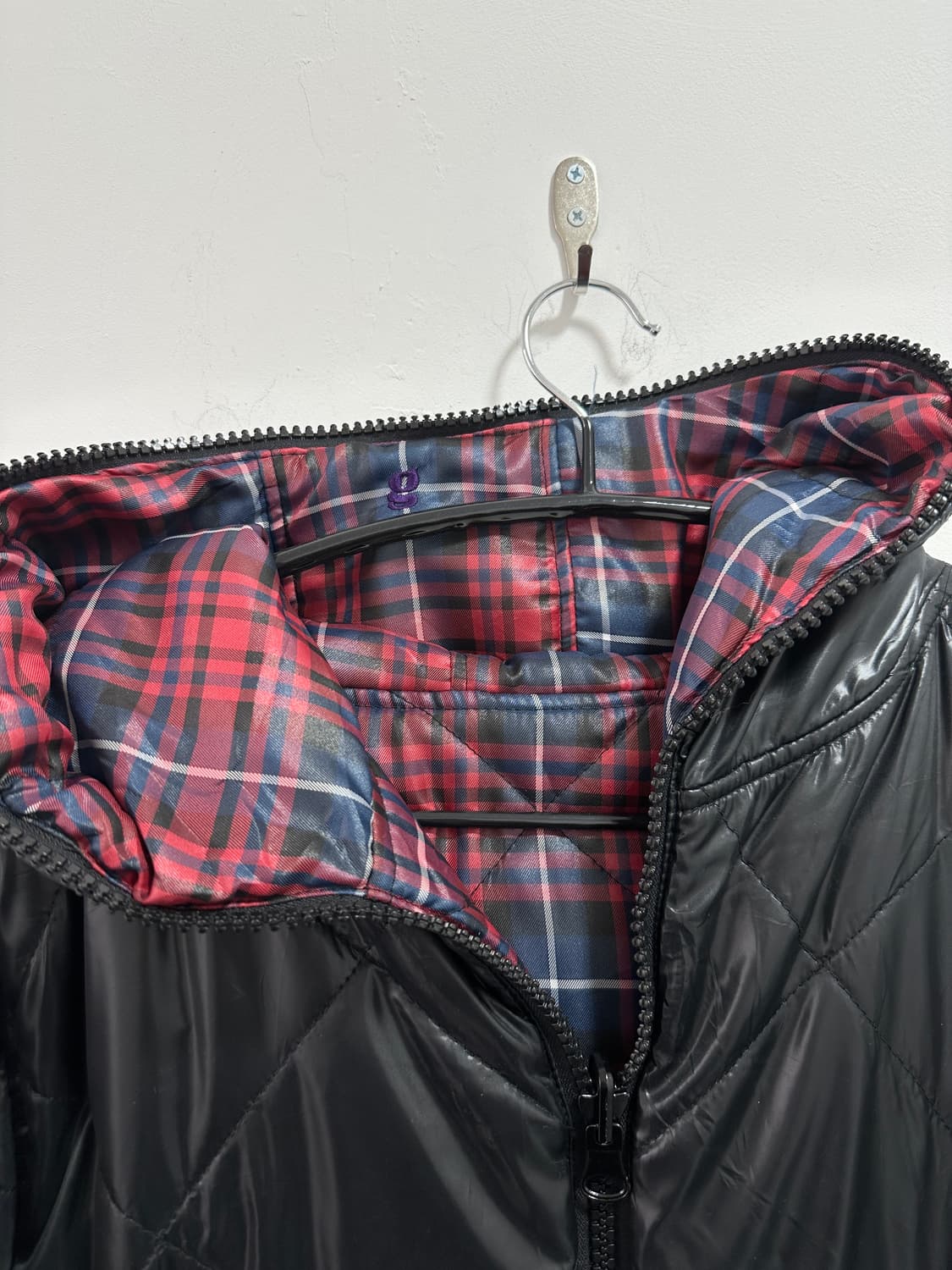 Reversible quilted black puffer full zip 상품이미지4