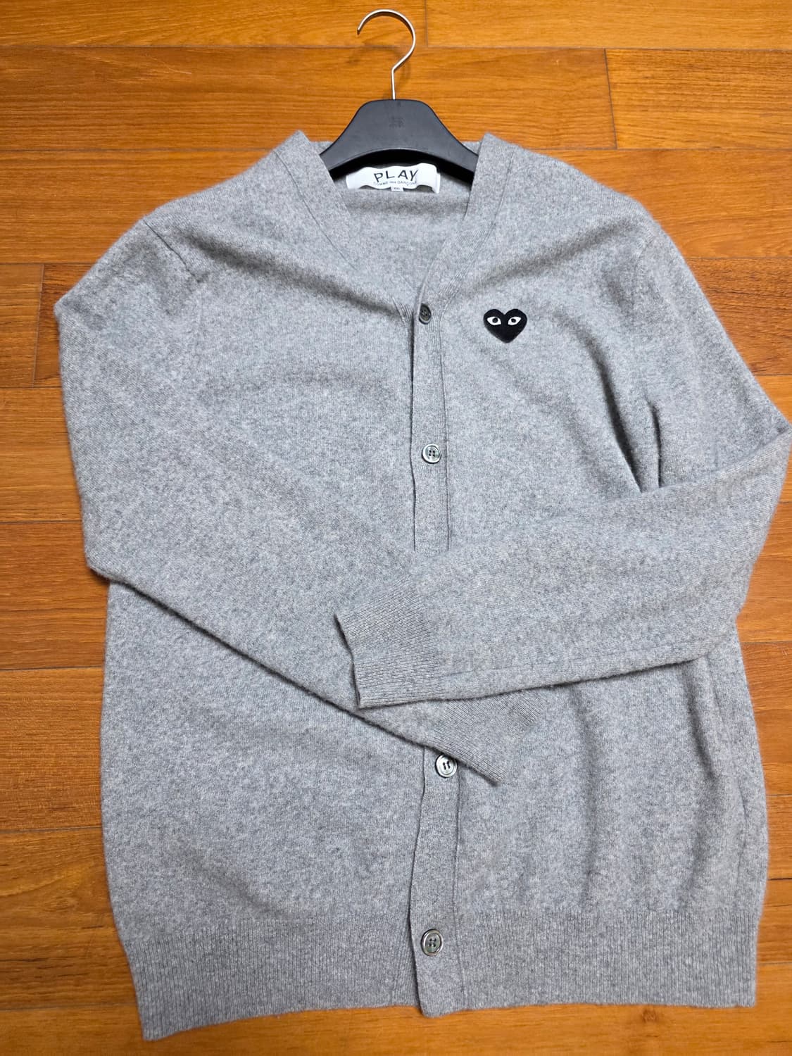 [2XL]꼼데가르송 플레이 블랙 하트 니트 가디건 그레이 상품이미지4