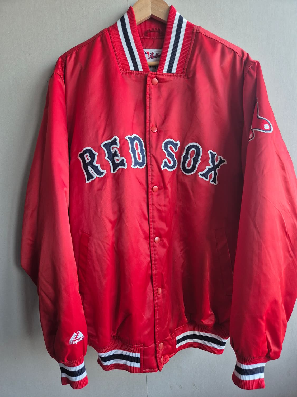 Majestic 마제스틱 MLB 보스턴 레드 삭스 새틴 봄버 자켓 상품이미지1