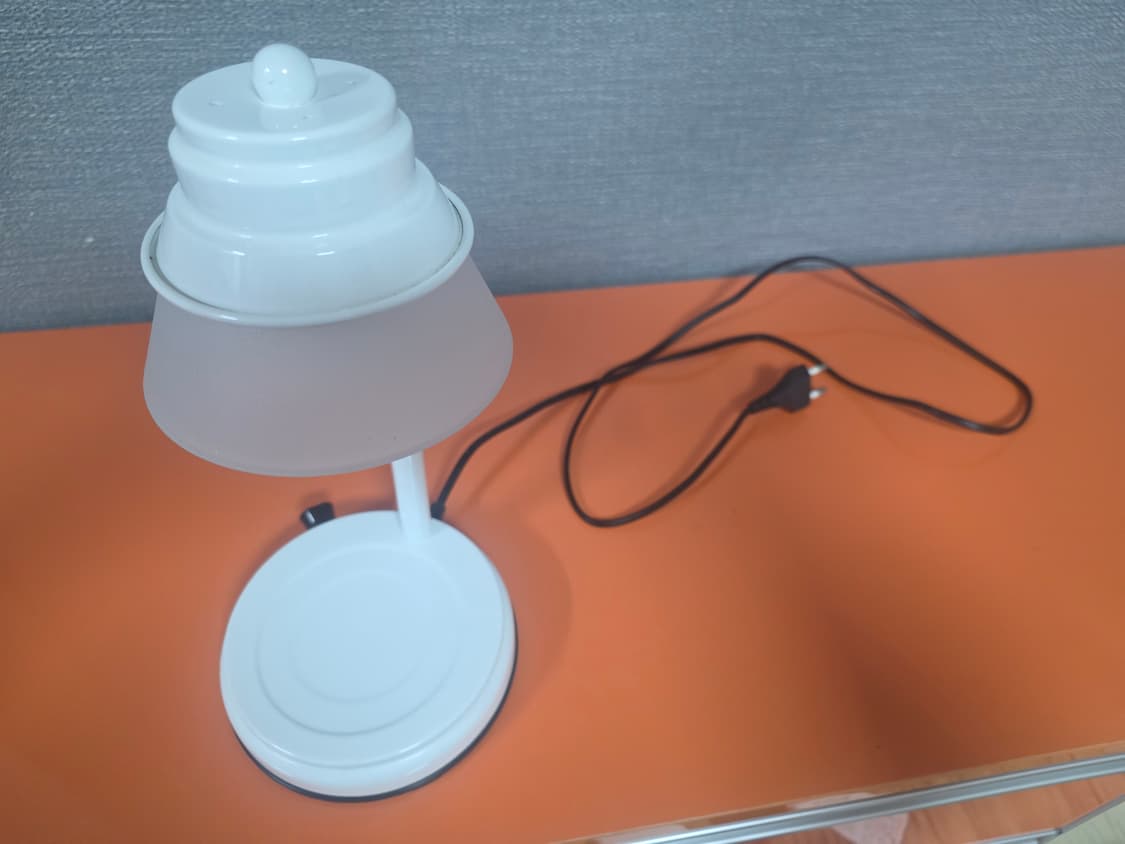 흰색 스탠드 조명 상품이미지2