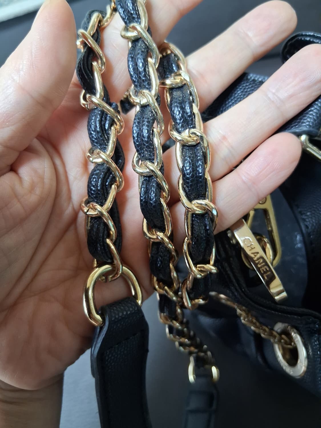 샤넬 노벨티 복조리 크로스 숄더백 상품이미지5