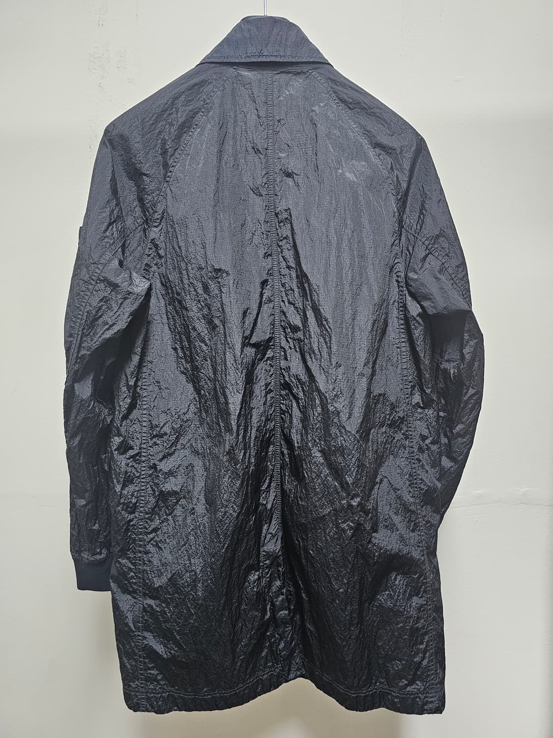 스톤아일랜드 나일론 메탈 와트로 립스탁 롱 자켓 상품이미지2