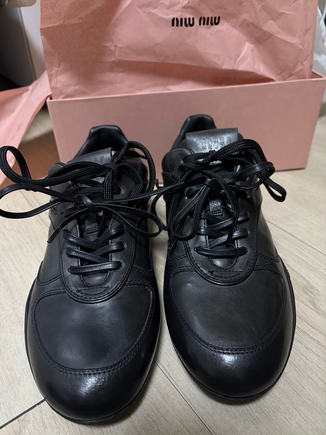 미우미우 김나지움 스니커즈 상품이미지2