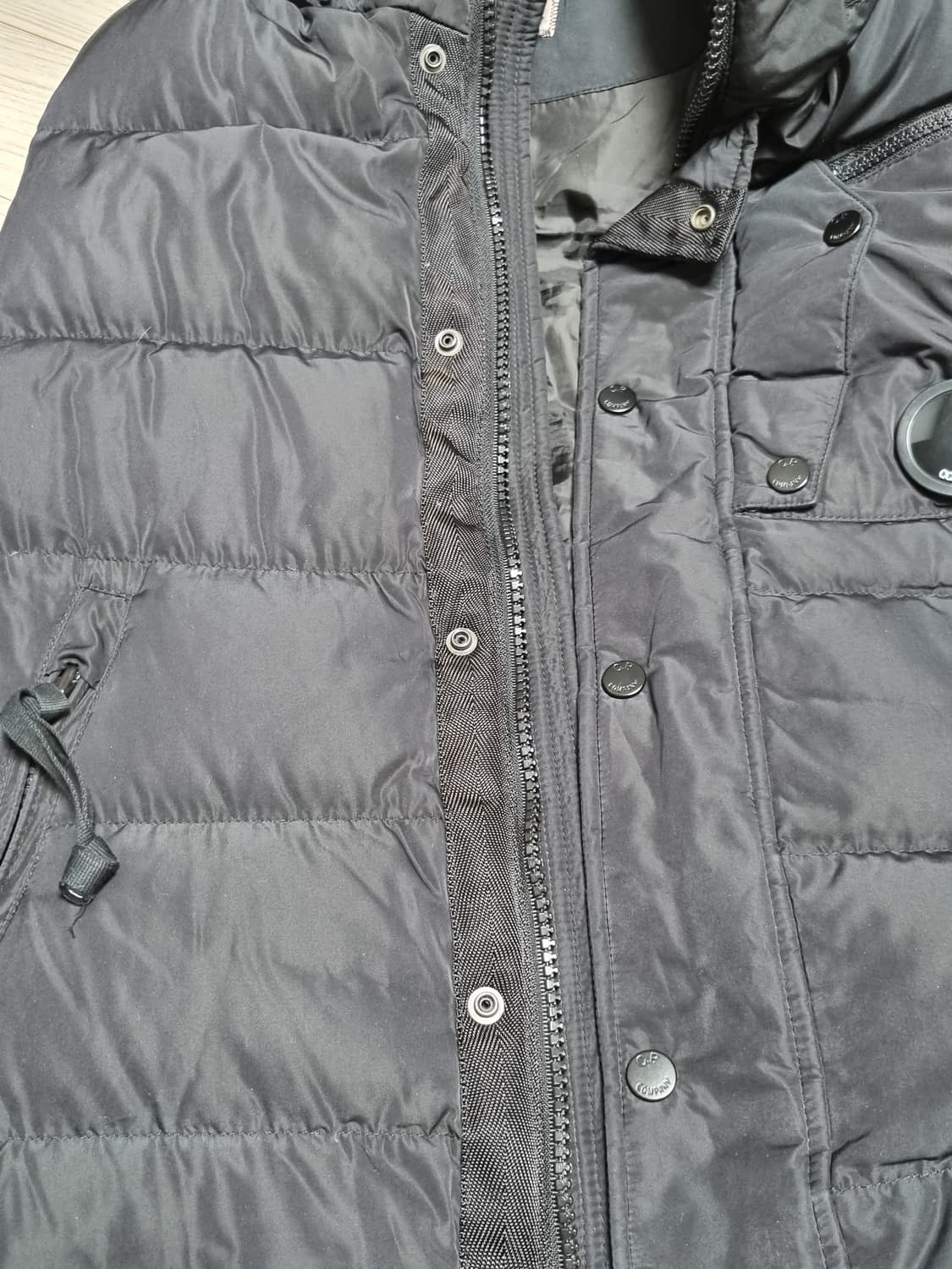 cp컴퍼니 렌즈고글 패딩조끼 상품이미지7