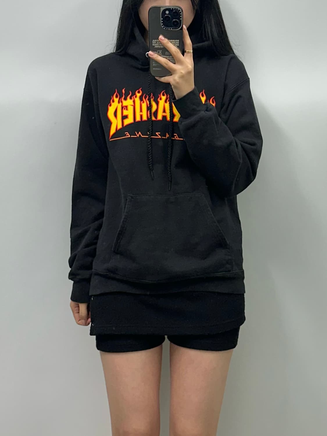 트레셔 불꽃로고 블랙 후드티 상품이미지1
