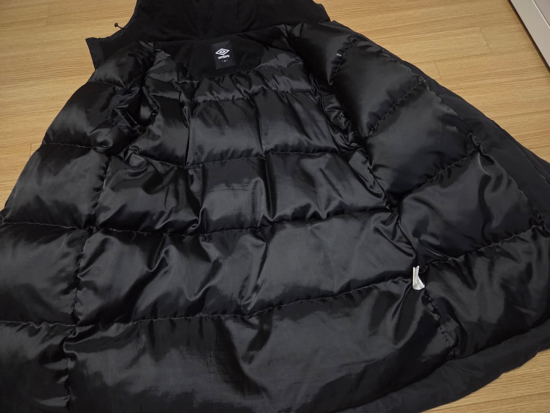 엄브로 BRITISH MADE TAILORING 스트랩 미드 다운 점퍼 상품이미지8