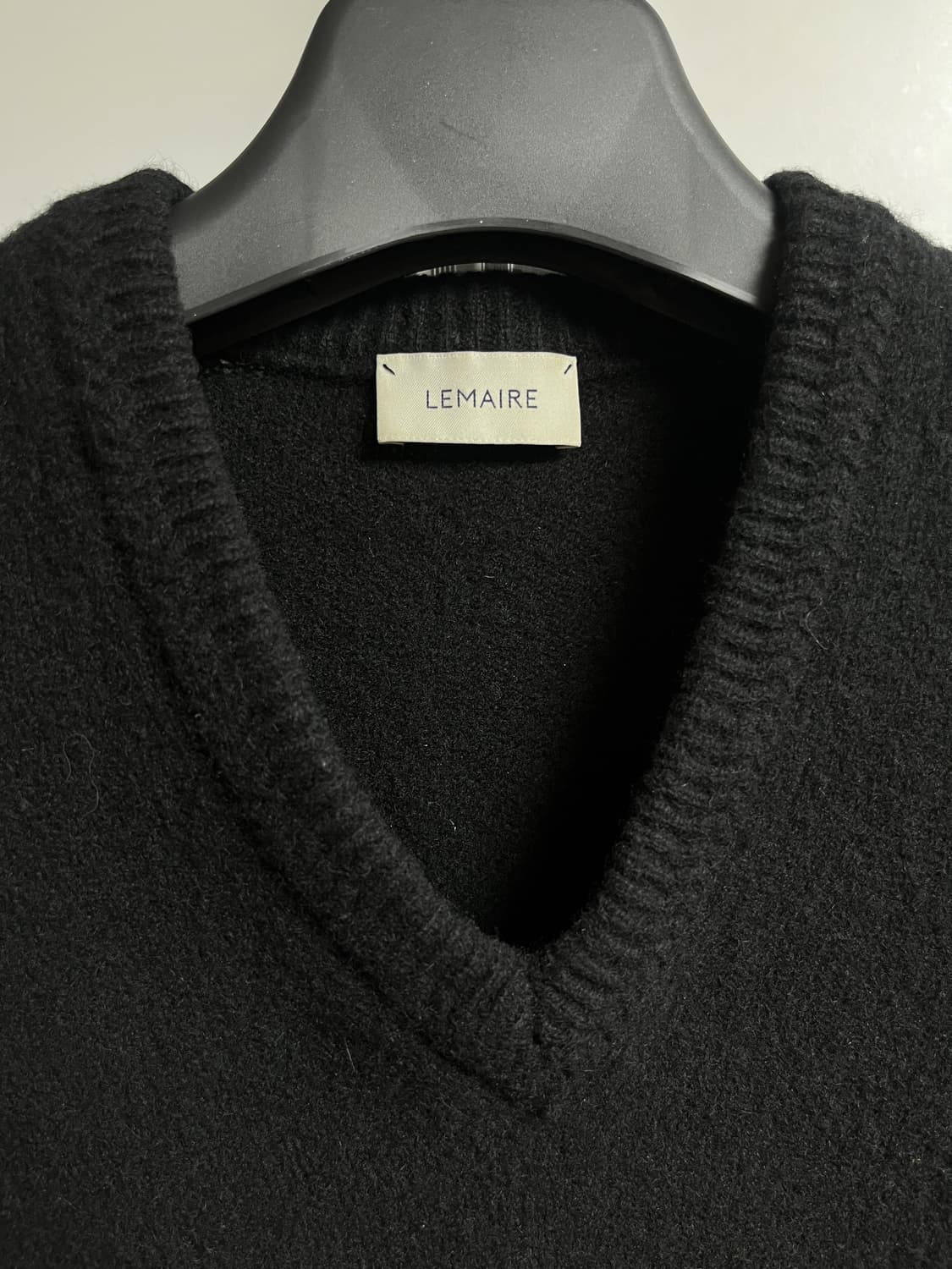 르메르 심리스 브이넥 상품이미지2