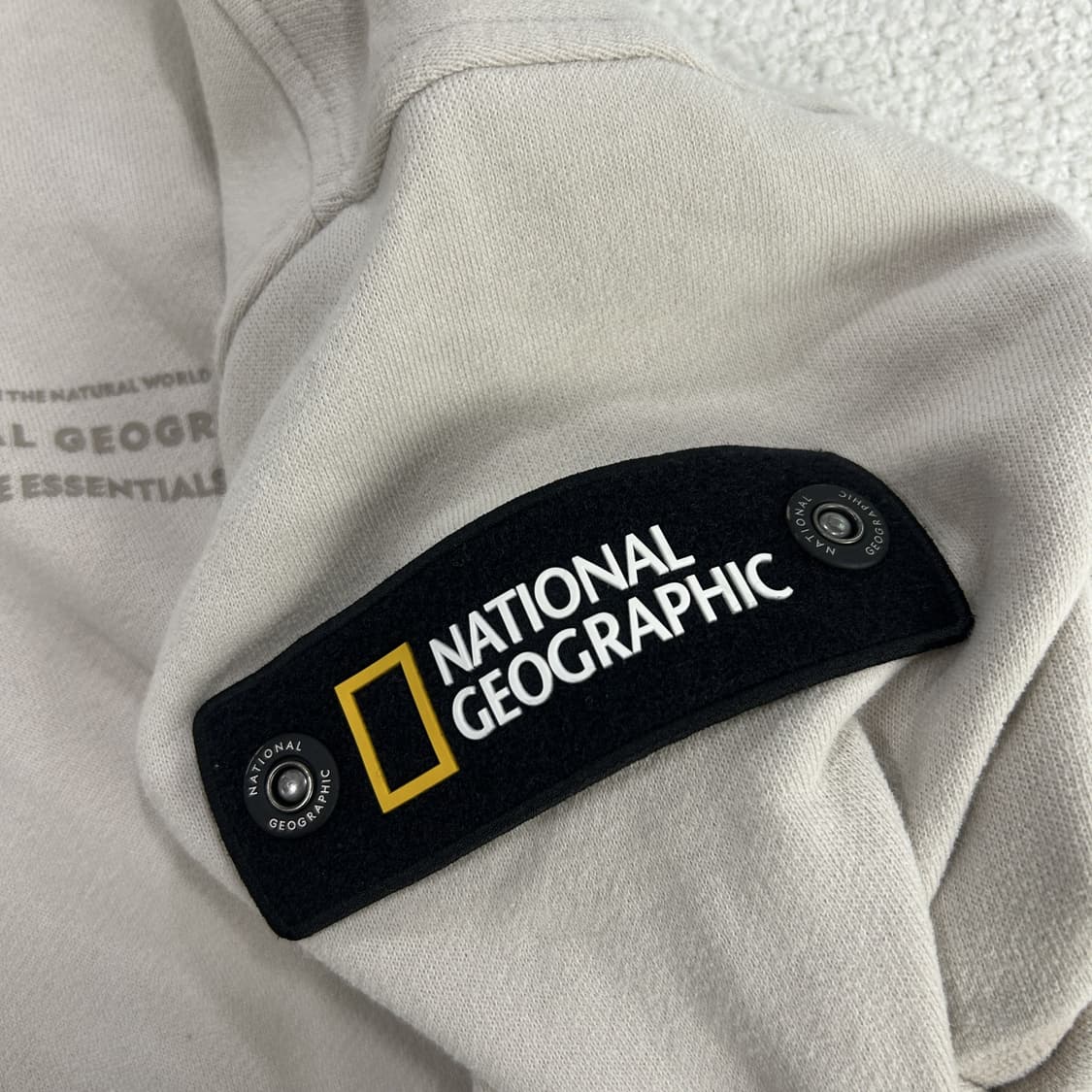 내셔널지오그래픽 후드티 아이보리 XL 상품이미지3