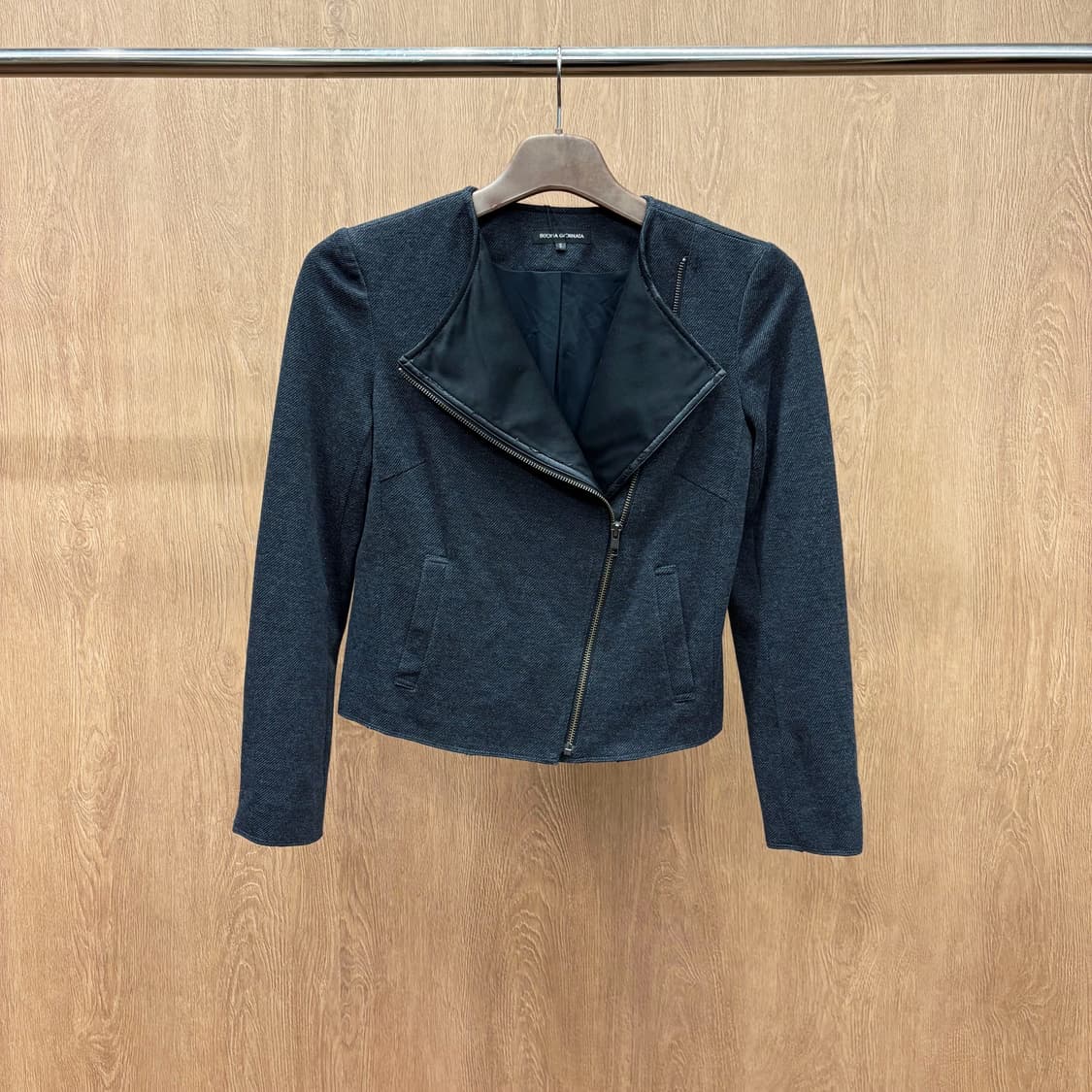 JPN 슬림핏 라이더 자켓 언밸런스 사선 지퍼 클로징 포켓 디테일 차콜 상품이미지2