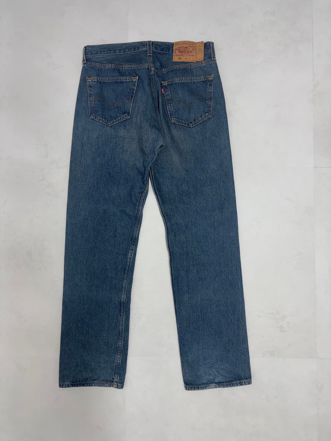 LEVIS 501 MID WASHED BLUE 상품이미지10