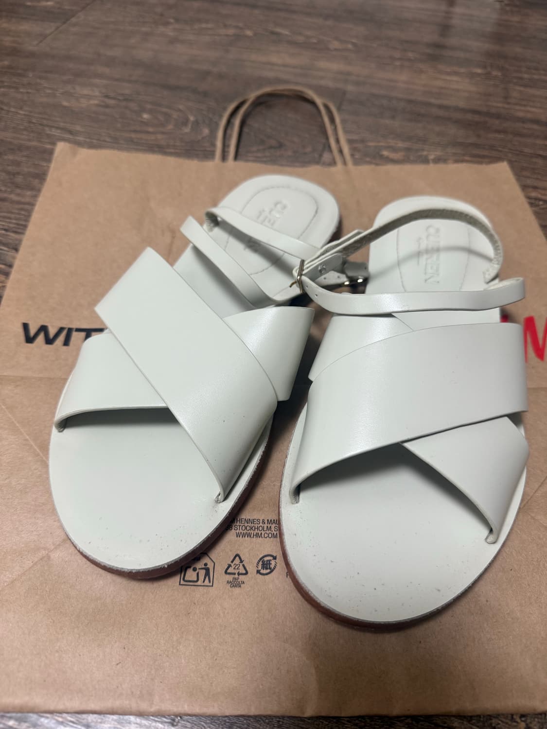 (255) 쿠에른 베니스 02 샌들  상품이미지1