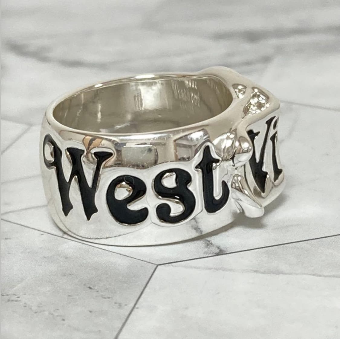 비비안 웨스트우드 아카이브 레터링 로고 각인 벨트링 반지 상품이미지5