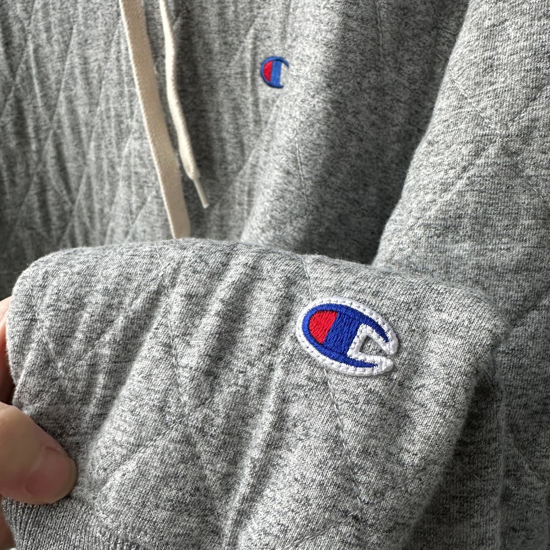 챔피온 재팬 직영점 한정판 멀티 패치 퀼팅 후드티 그레이 XL 상품이미지5