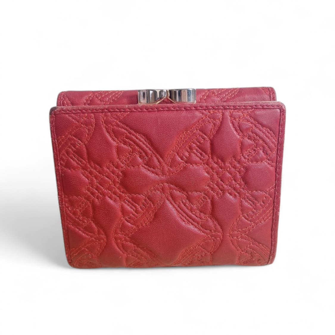 비비안 웨스트우드 로고 패턴 엠보싱 지갑 상품이미지2