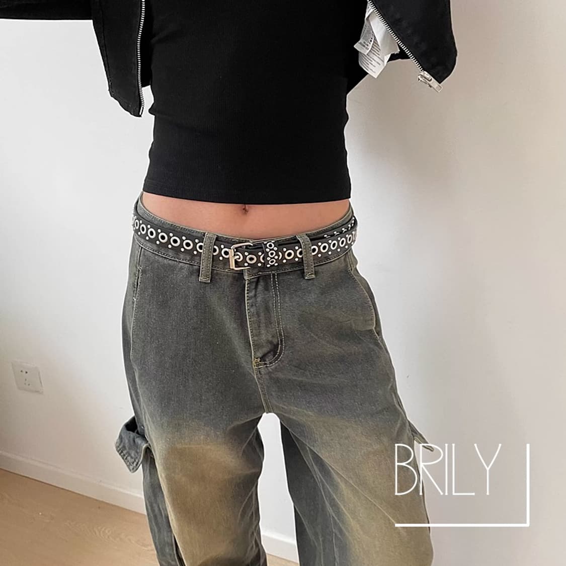 [Unisex] ANDY 아일렛 티니 스터드 가죽 벨트 블랙 상품이미지3