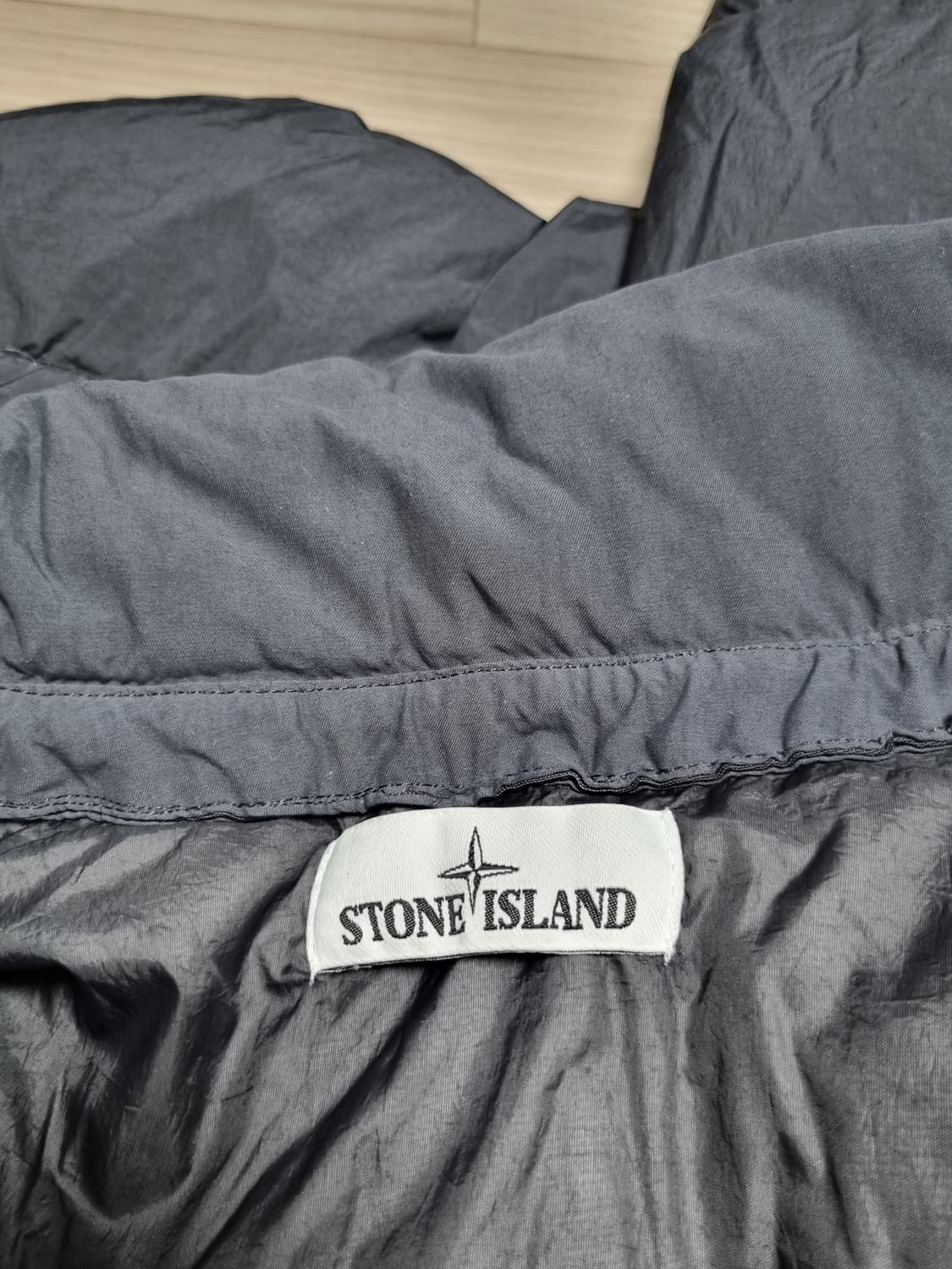 스톤아일랜드 크링클랩스 논후드 패딩 상품이미지3