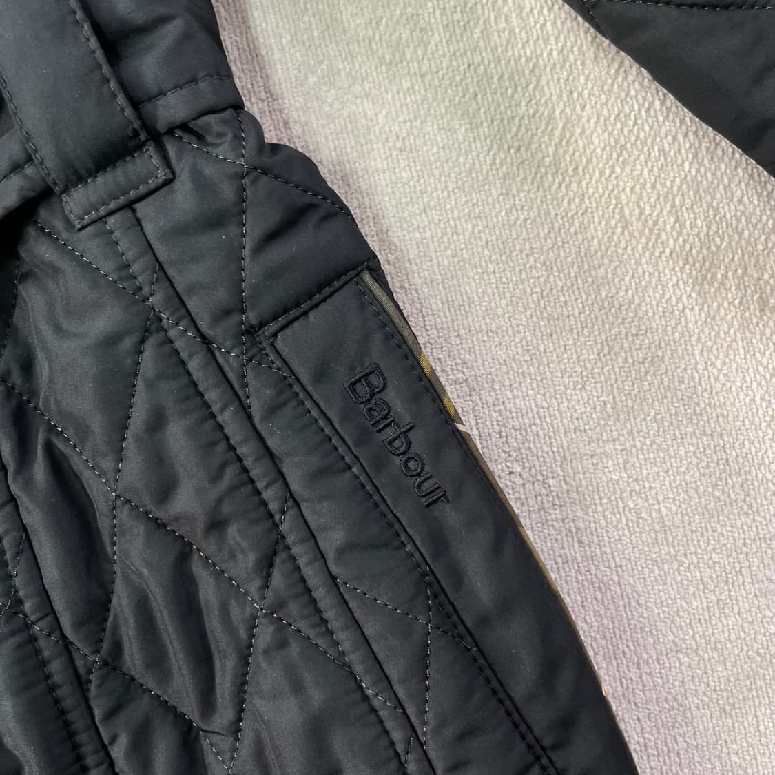 W 95 바버 퀄팅 벨티드 자켓 상품이미지4