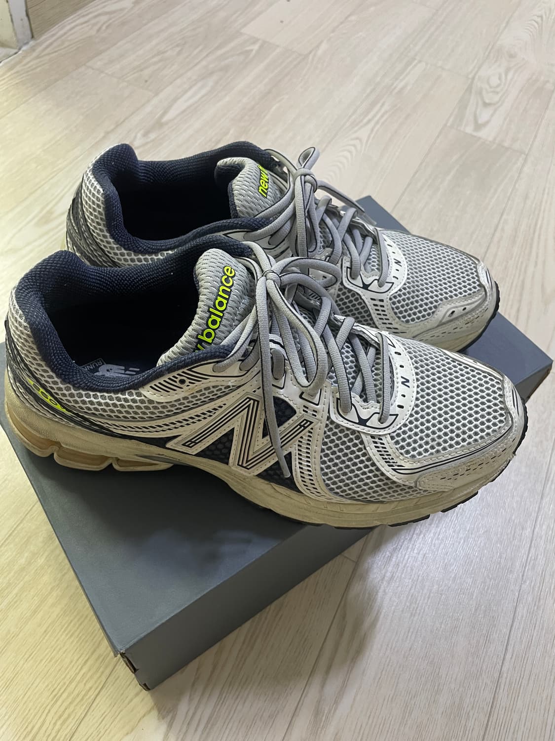 뉴발란스 860v2 상품이미지1