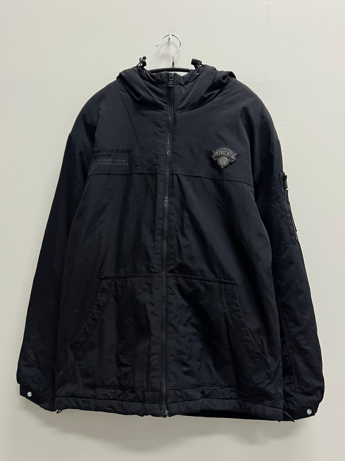 NBA 뉴욕 닉스 나일론 점퍼 블랙 상품이미지2
