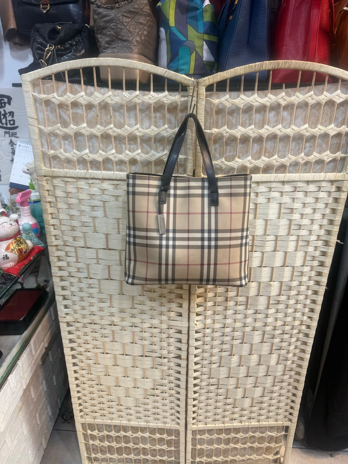 정품 버버리 노바체크 토트백 팝니다 상품이미지1