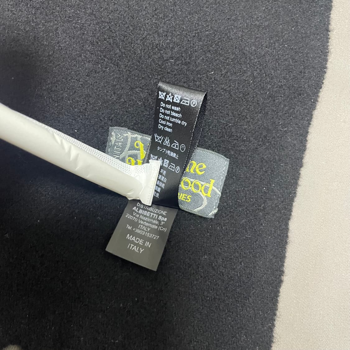 비비안웨스트우드 머플러 블랙 상품이미지3