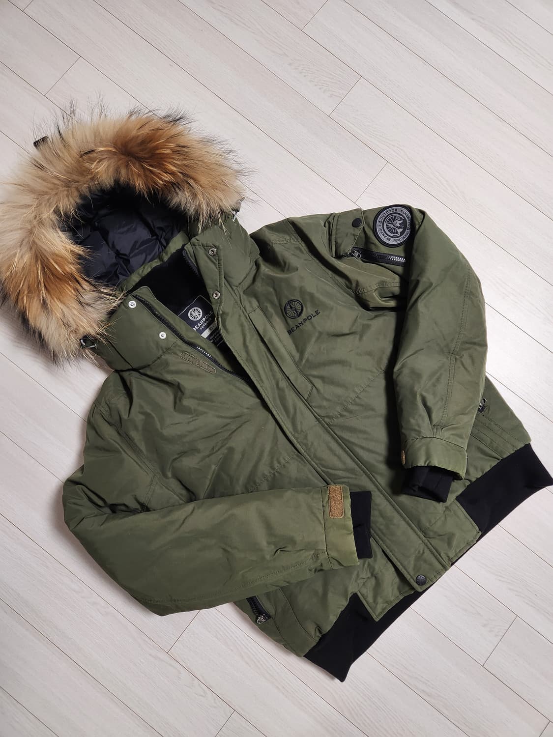 빈폴아웃도어 보머 도브 다운 (BO6X38D09H, 카키)사이즈M

모자 상품이미지5