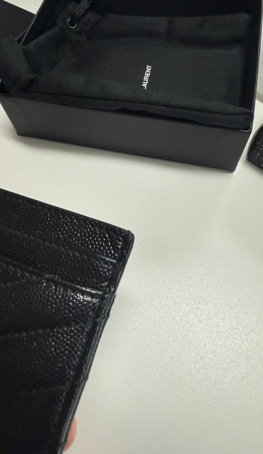 생로랑 모노그램 은장 블랙 카드지갑 풀박스 상태A 상품이미지4