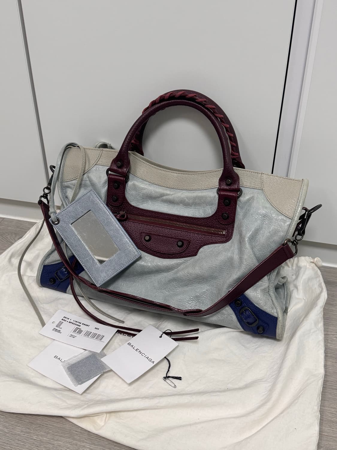 한정판 정품 발렌시아가 모터 시티백 미듐 상품이미지1