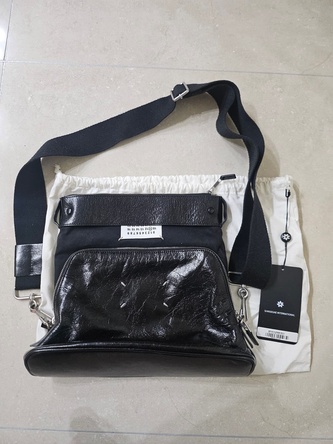 마르지엘라 5ac크로스백 블랙 상품이미지1