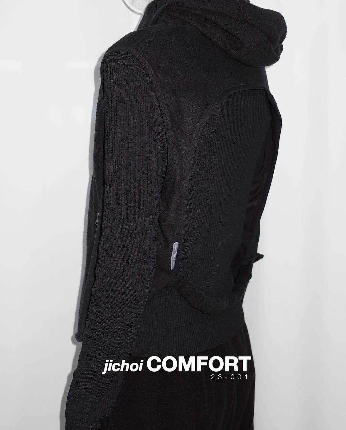 Jichoi comfort 23-001 후리스 베스트 black 상품이미지1