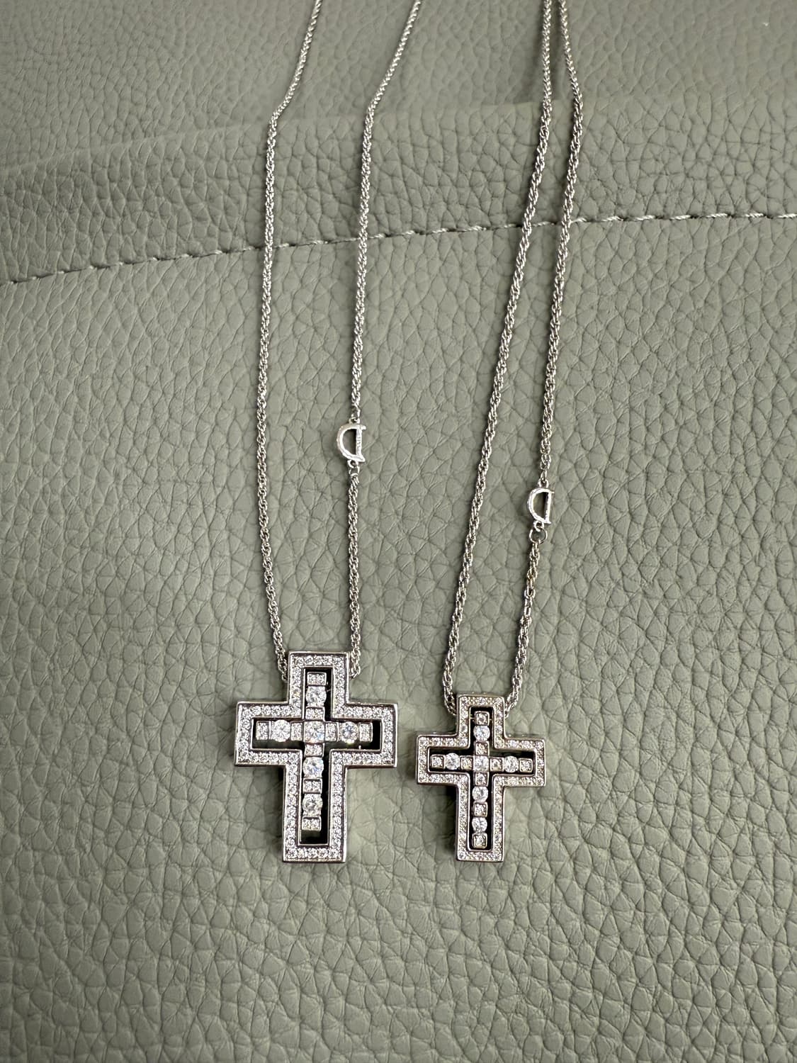 십자가 디자인 목걸이 판매합니다 상품이미지4