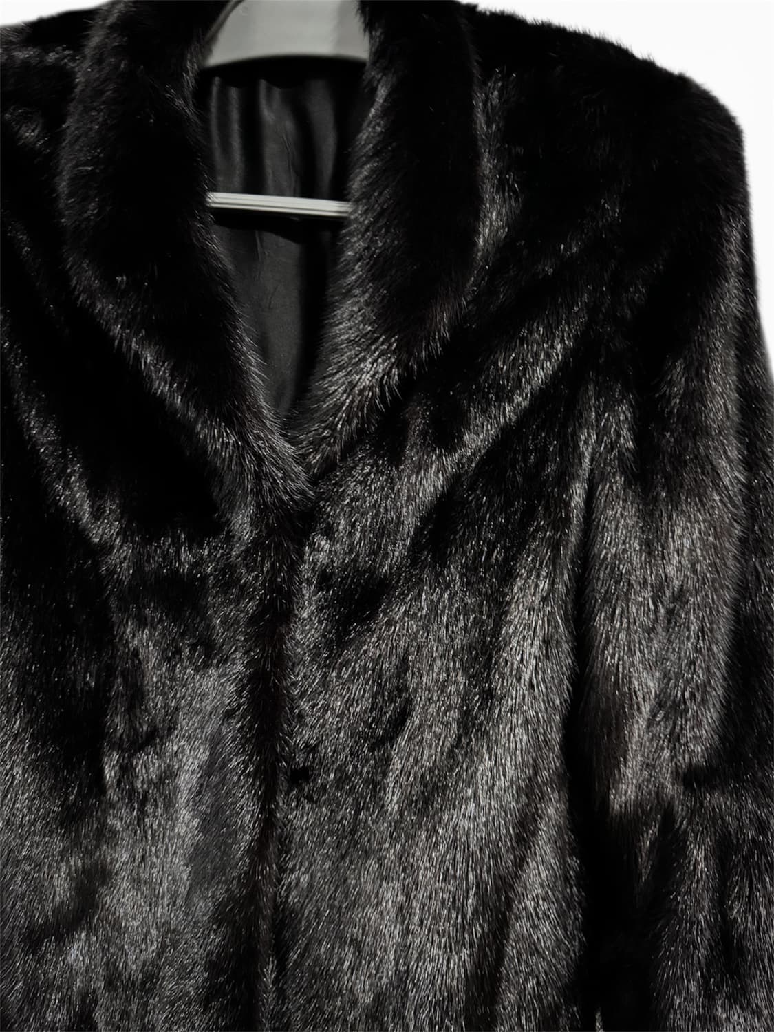 사가밍크 블랙 하프 밍크 코트 (드라이완료) 상품이미지4