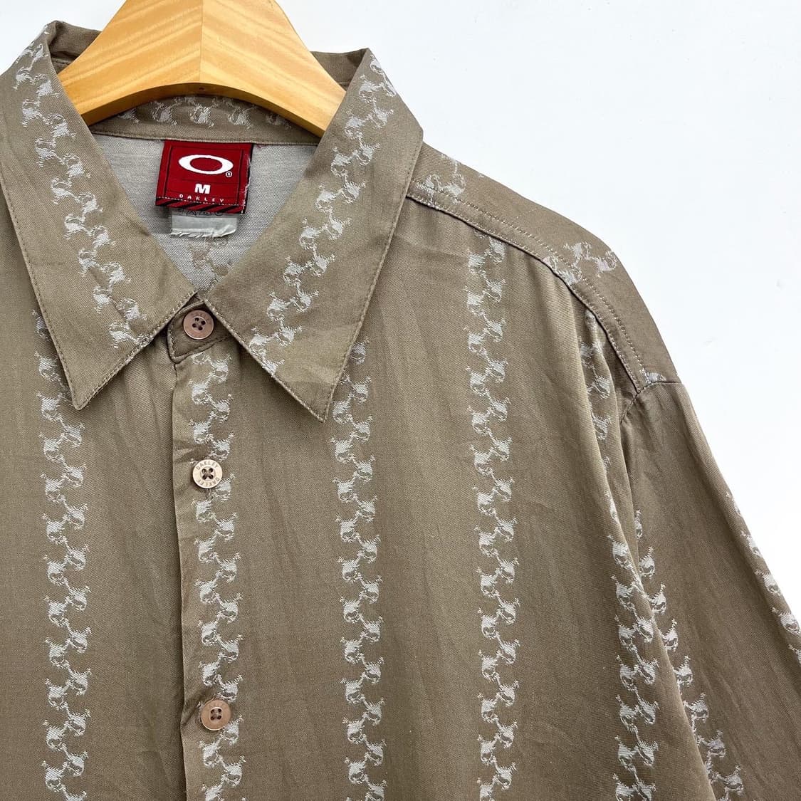 오클리 스캐터 스컬 모노그램 하프 셔츠 상품이미지3