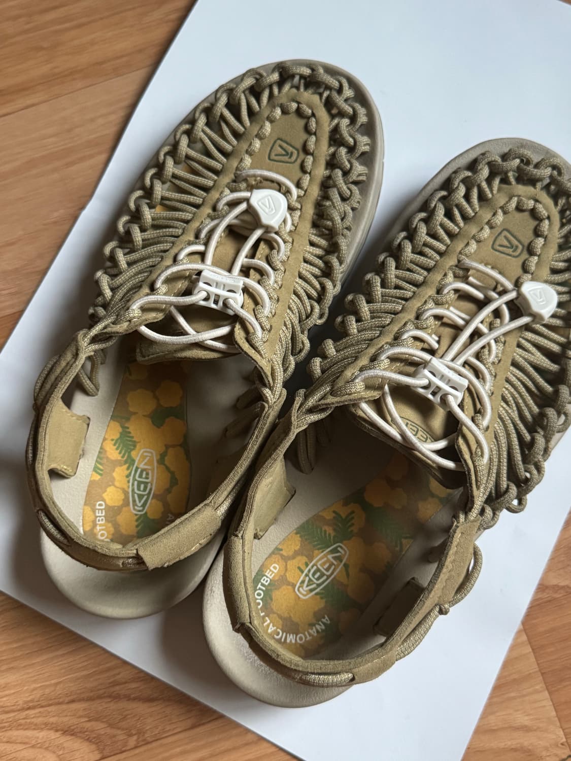 킨 유니크 여성 샌들 카키 240 상품이미지5