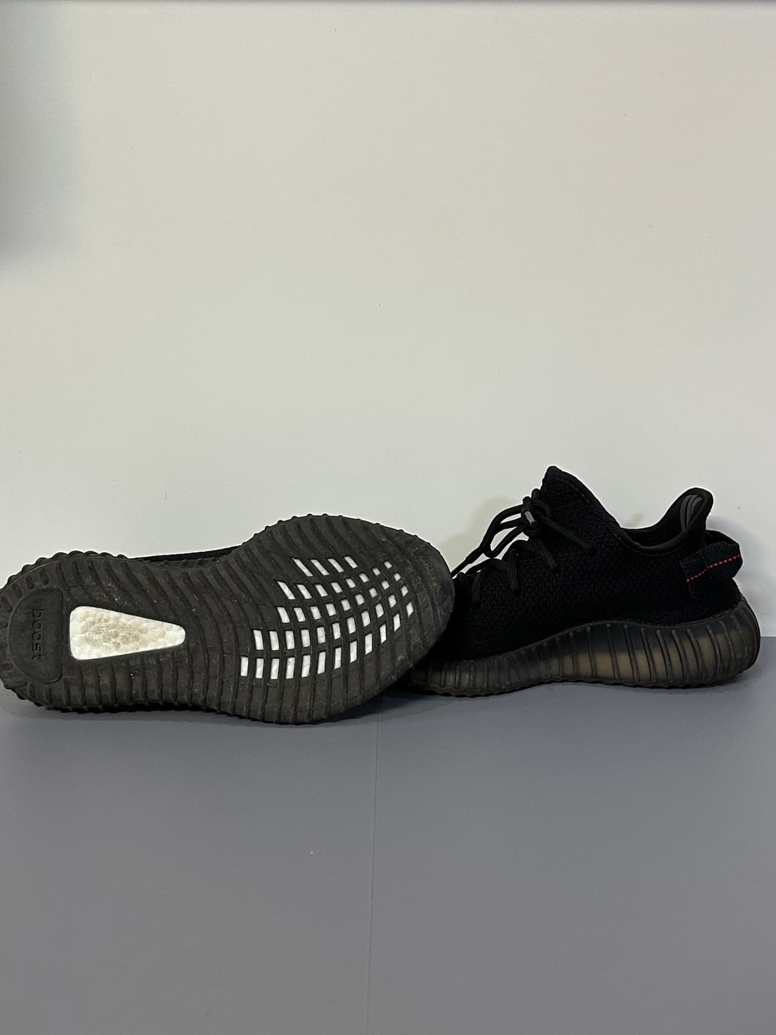 아디다스 이지부스트350 V2 블랙 운동화 상품이미지6
