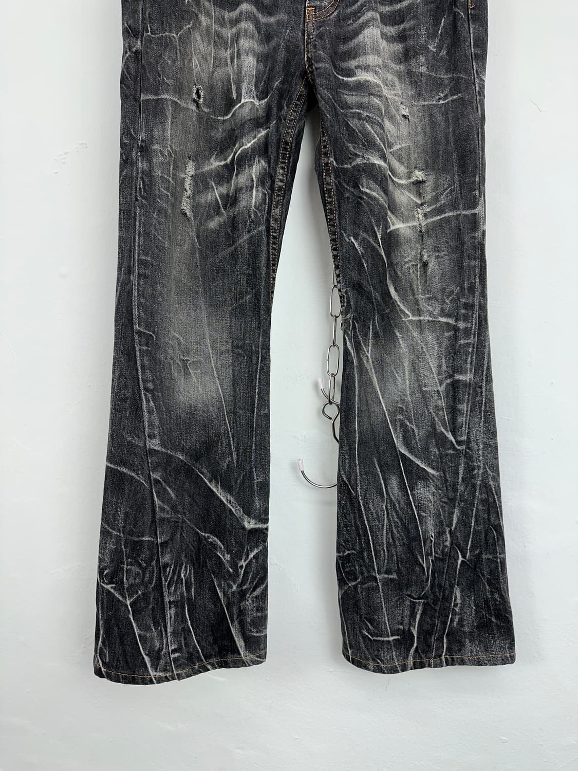 Distressed Acid-Wash Grunge Flare Denim 상품이미지3