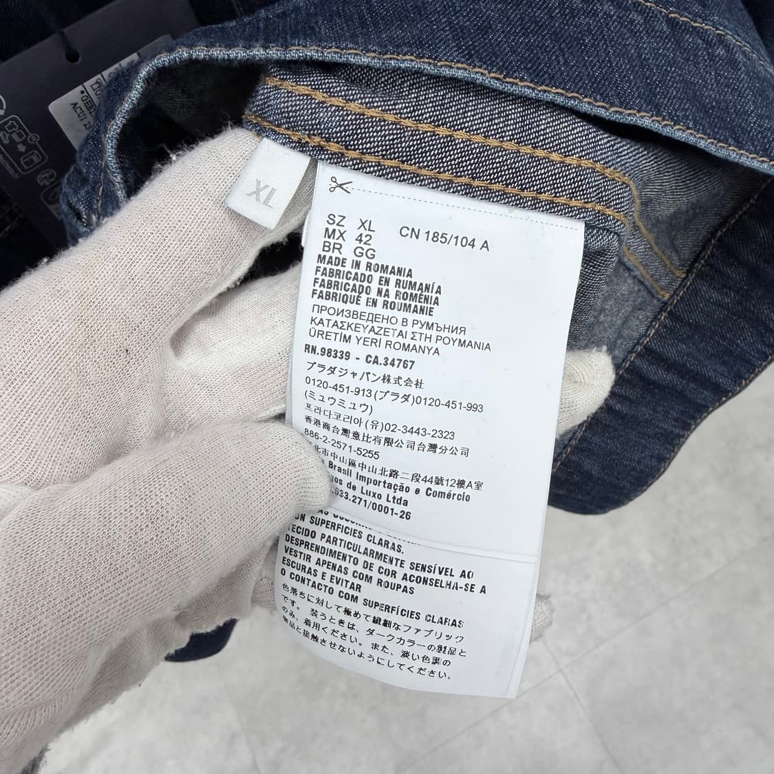 [S+급/XL] 프라다 삼각로고 라이트 데님 블루종 청자켓 상품이미지8