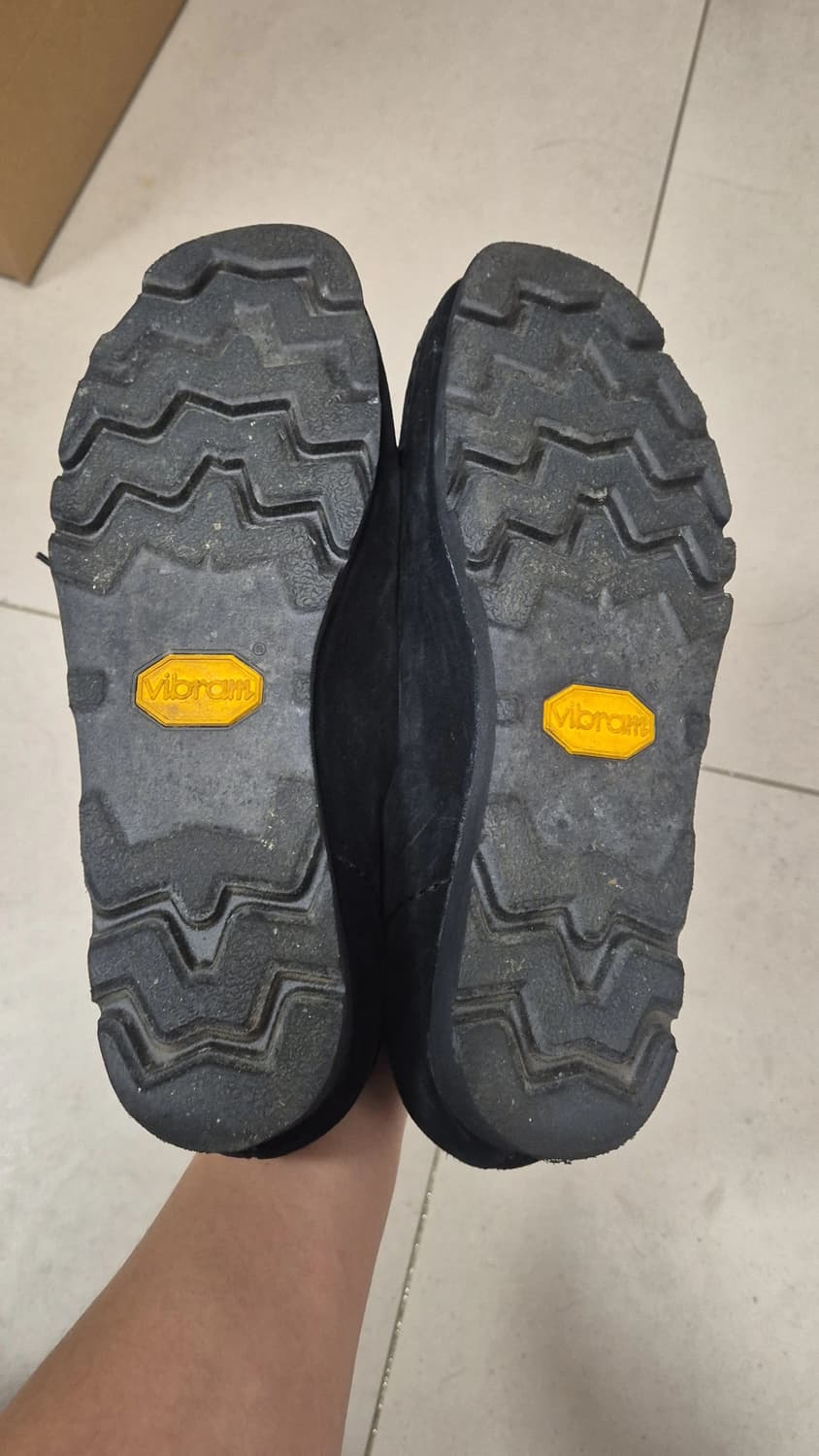 클락스 왈라비 고어텍스 블랙 uk8.5 상품이미지4