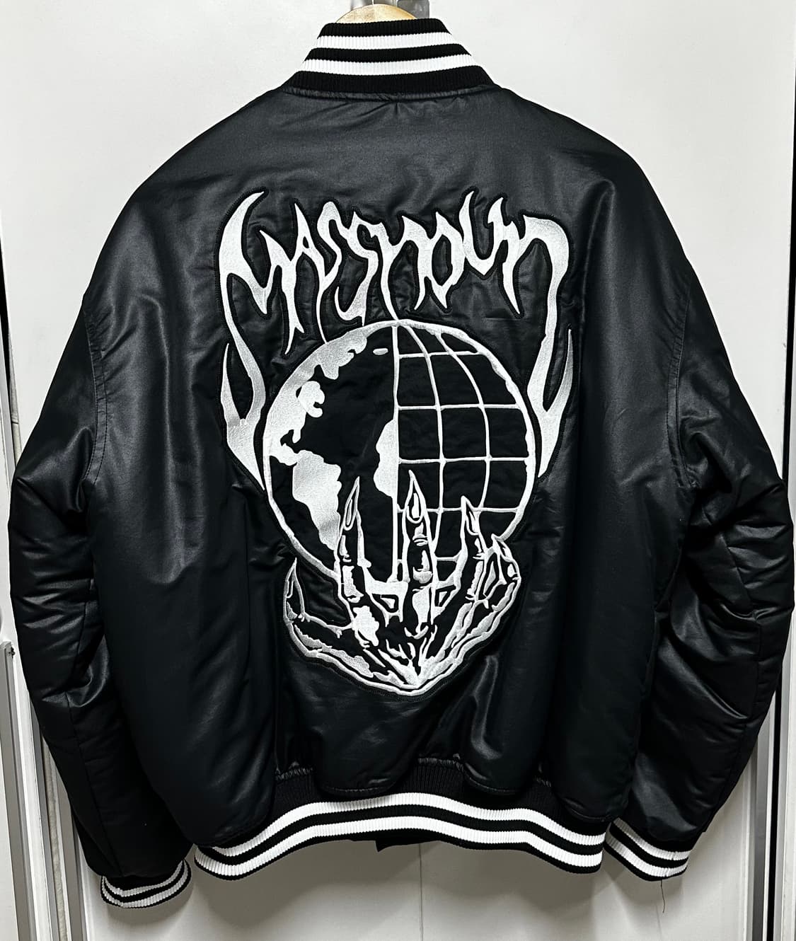 MASSNOUN 블랙 바시티 자켓 상품이미지2