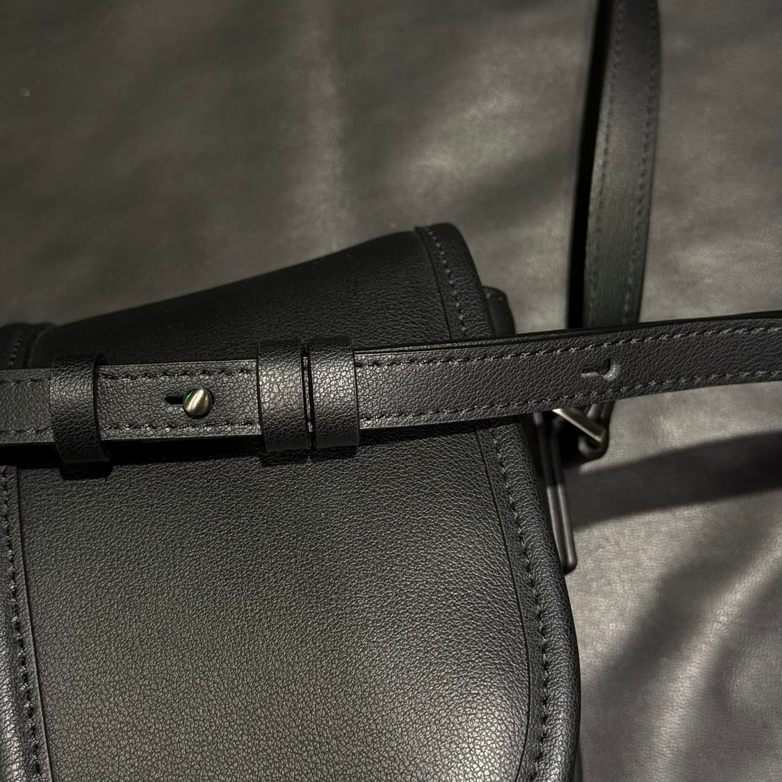 폴뉴아 클래식 로고 포쉬백 상품이미지4