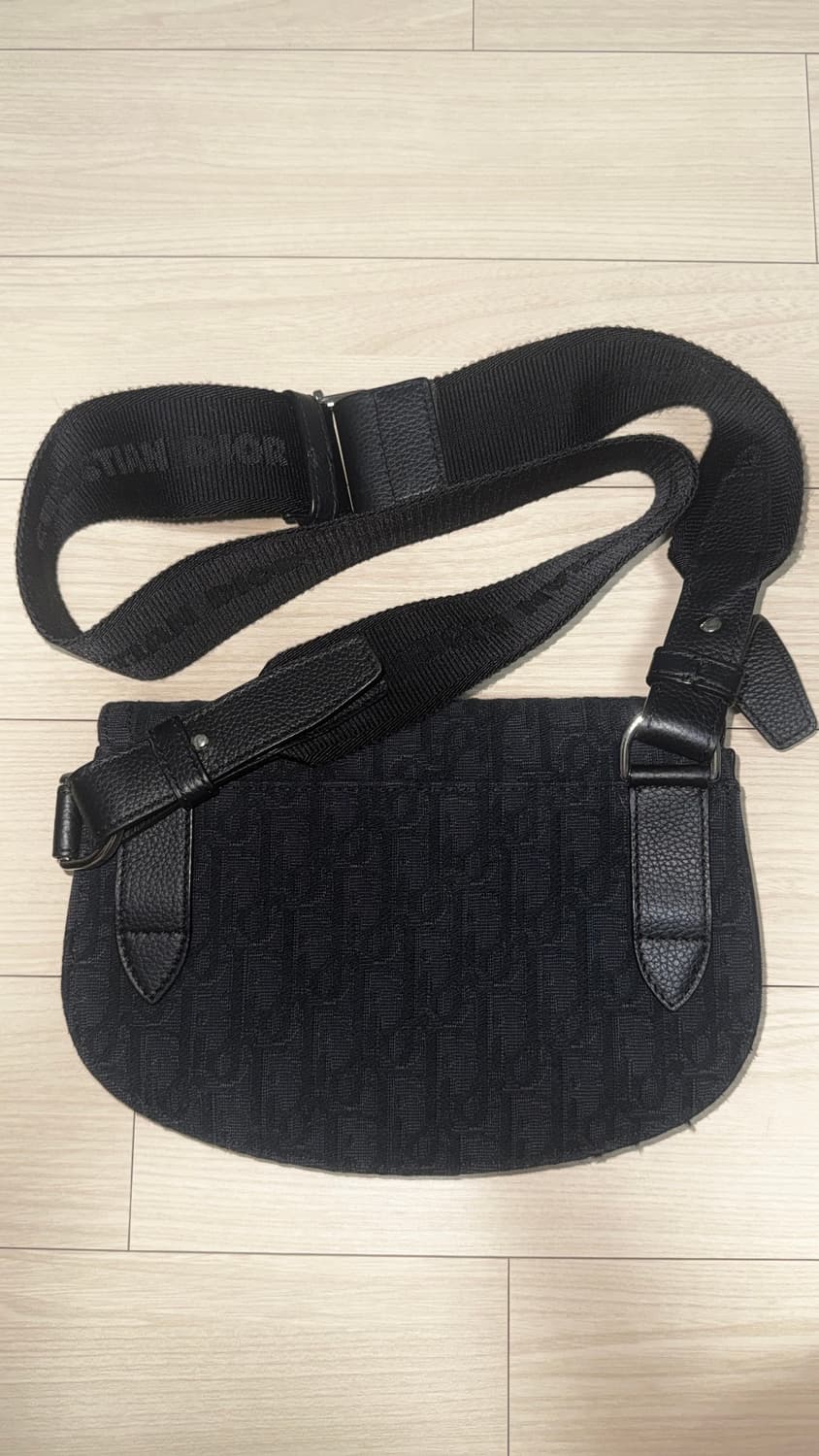 디올 새들 파우치 크로스백 상품이미지2