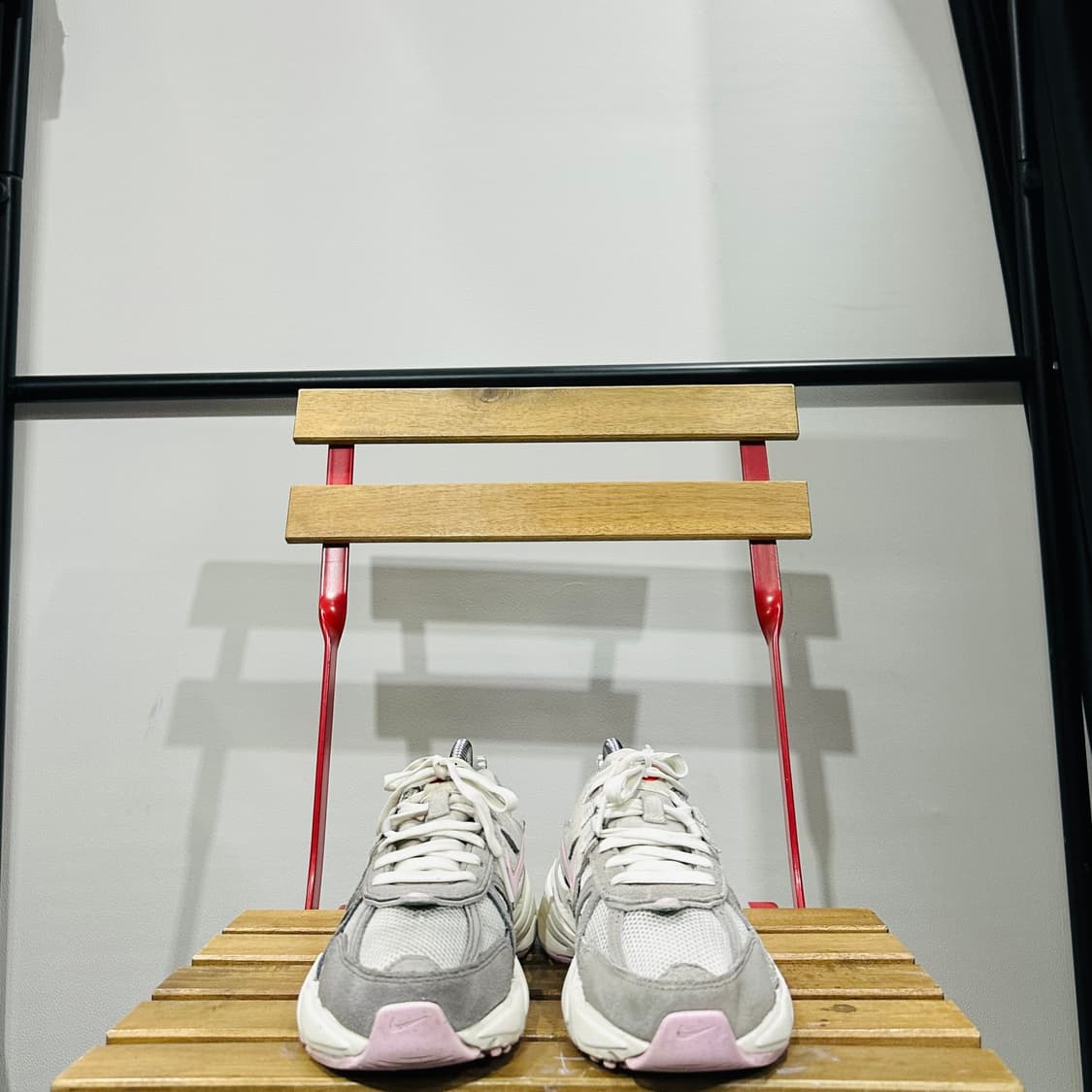 230) 나이키 운동화 여성 여자 신발 V2K 런 핑크 상품이미지2