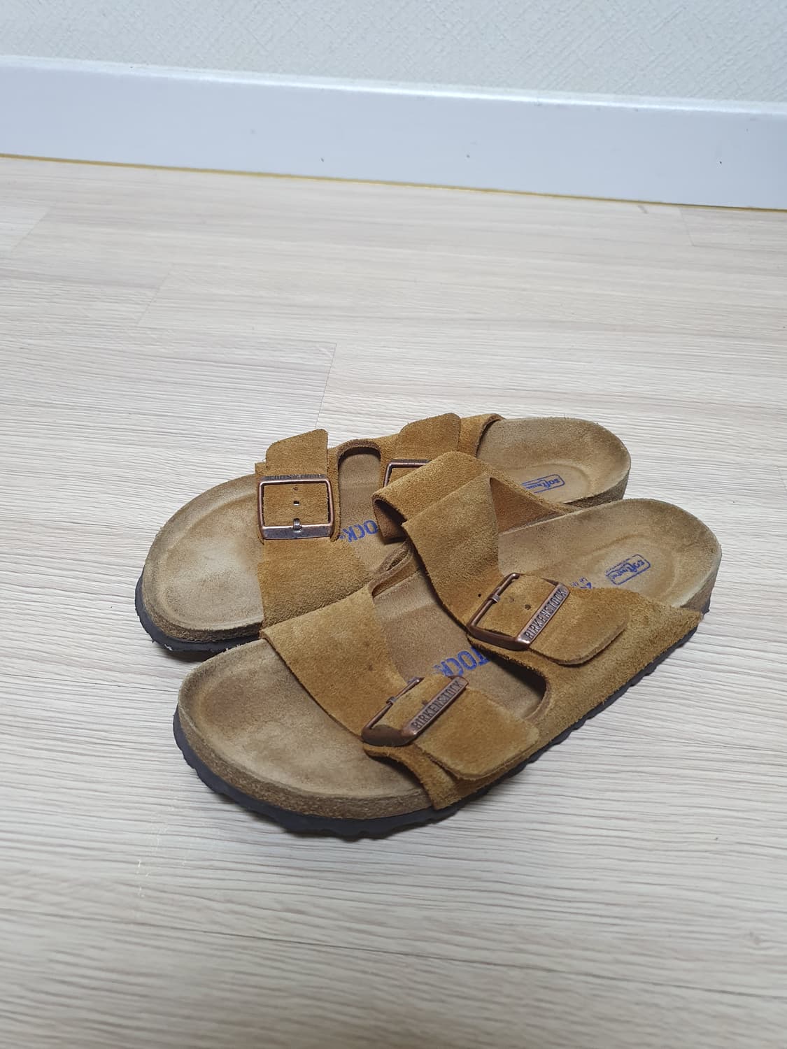 버켄스탁 아리조나 스웨이드 슬리퍼 240 상품이미지4