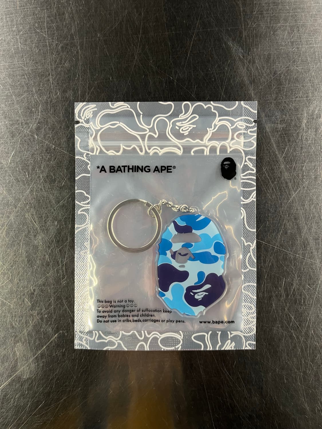 새상품 베이프 아크릴키링 블루카모 상품이미지1