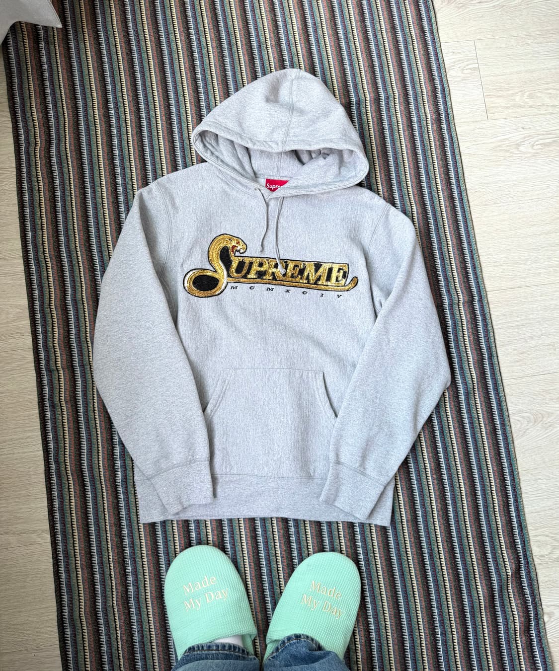 슈프림 스팽글 후드티 상품이미지3