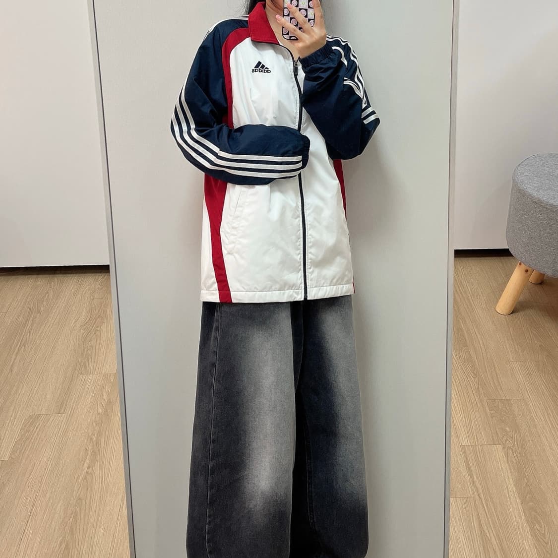 아디다스 자수로고 화이트 네이비 바람막이 자켓 상품이미지2
