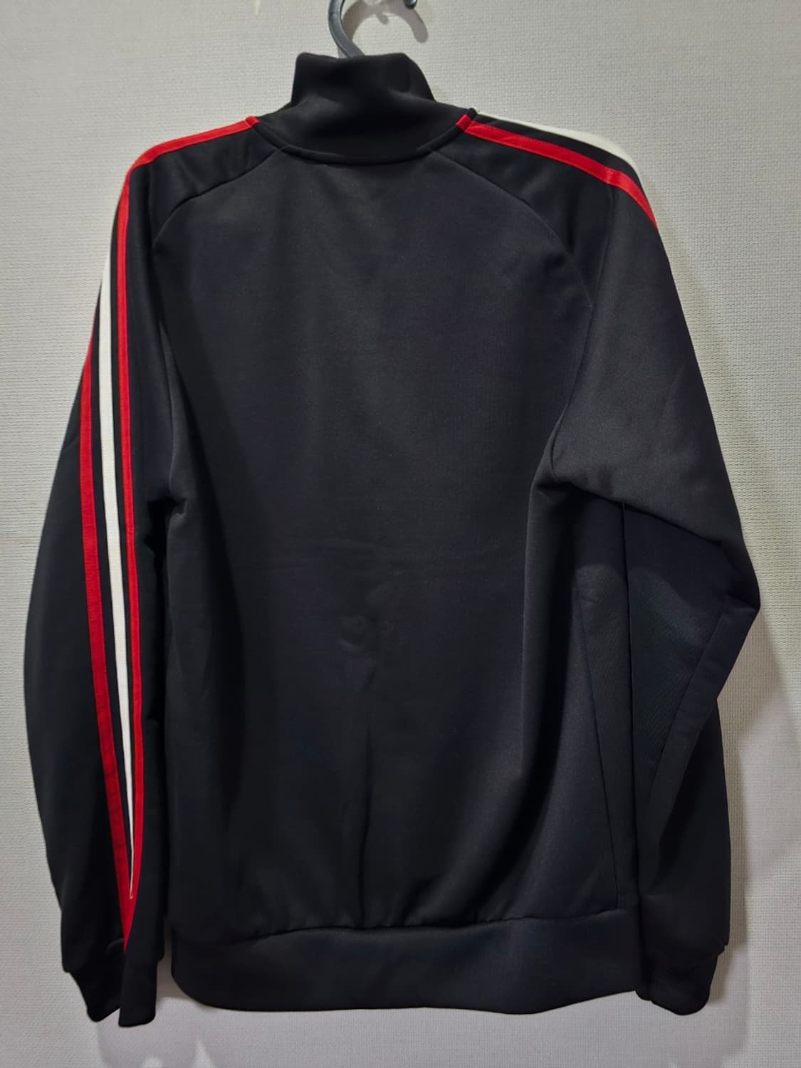 아디다스 맨유 검빨 트랙탑 져지집업 85~90 / XS~S 상품이미지4